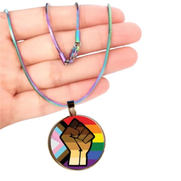 Resist Fist Peaceful Protest Necklace - Picture 6 of 6